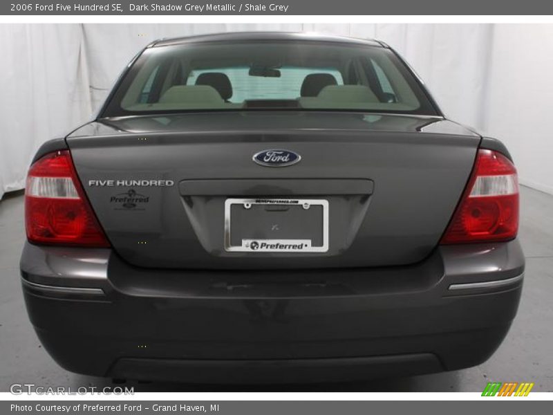 Dark Shadow Grey Metallic / Shale Grey 2006 Ford Five Hundred SE