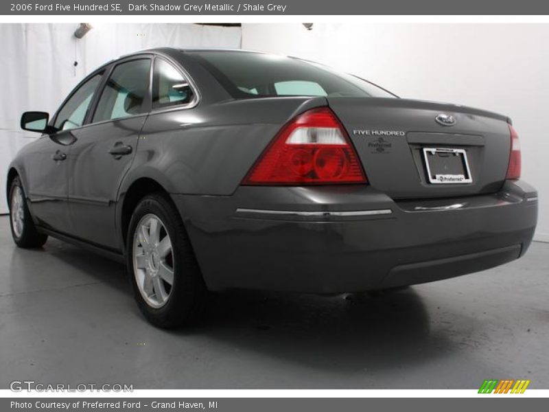 Dark Shadow Grey Metallic / Shale Grey 2006 Ford Five Hundred SE