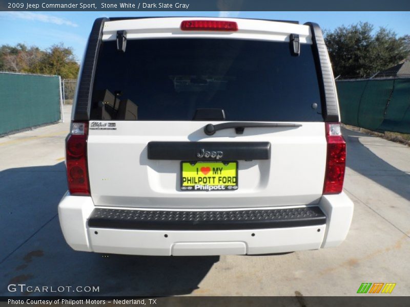 Stone White / Dark Slate Gray 2009 Jeep Commander Sport