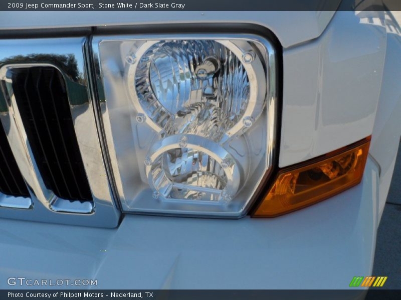 Stone White / Dark Slate Gray 2009 Jeep Commander Sport