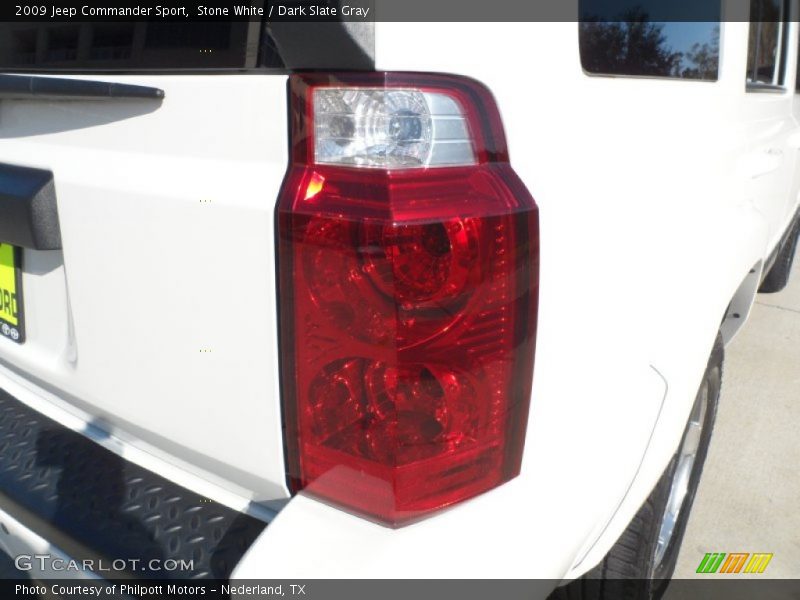 Stone White / Dark Slate Gray 2009 Jeep Commander Sport
