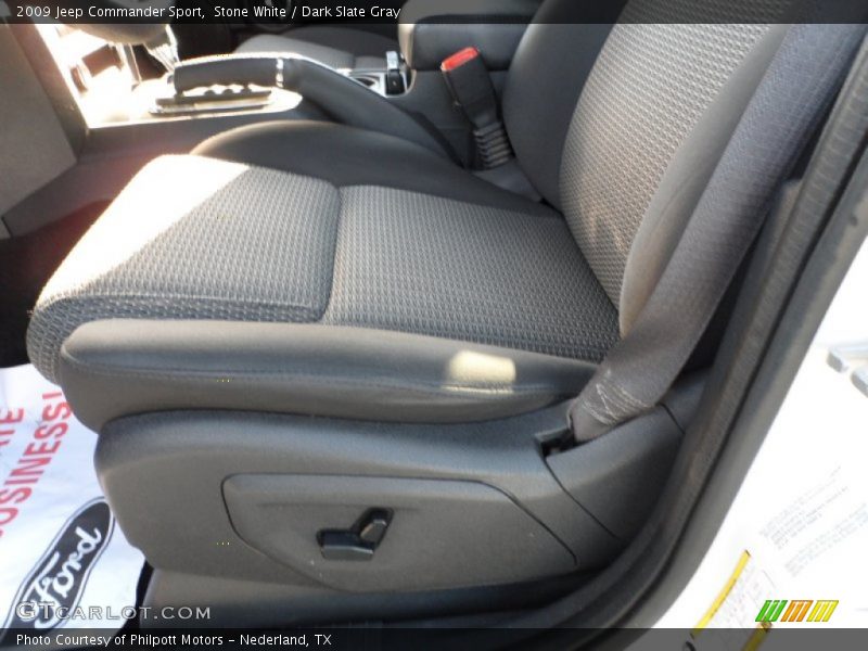 Stone White / Dark Slate Gray 2009 Jeep Commander Sport