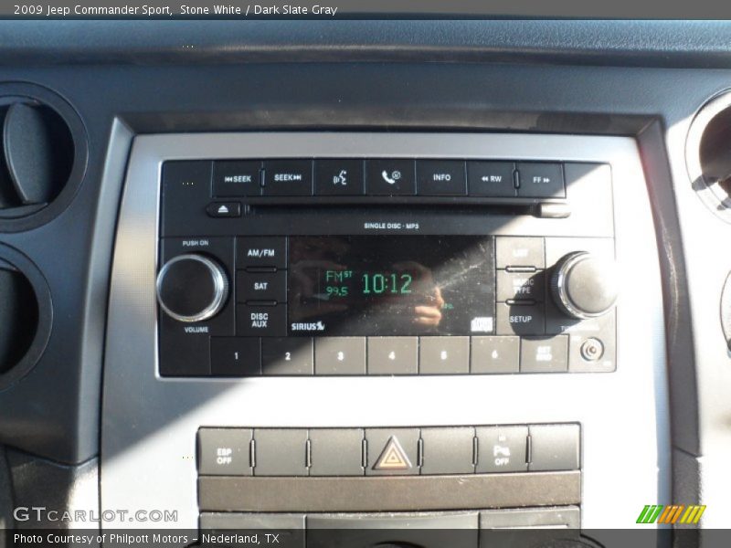 Stone White / Dark Slate Gray 2009 Jeep Commander Sport