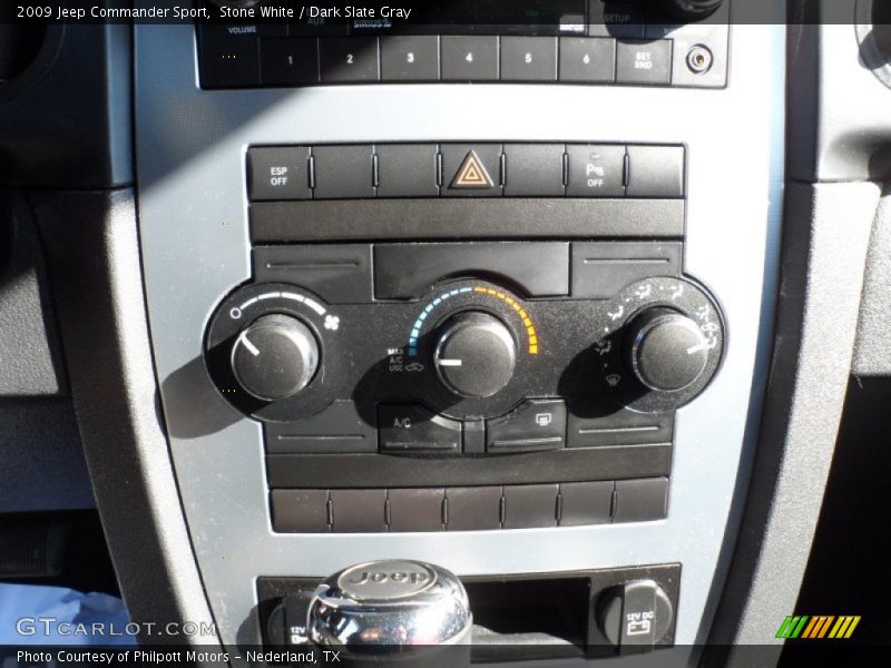 Stone White / Dark Slate Gray 2009 Jeep Commander Sport