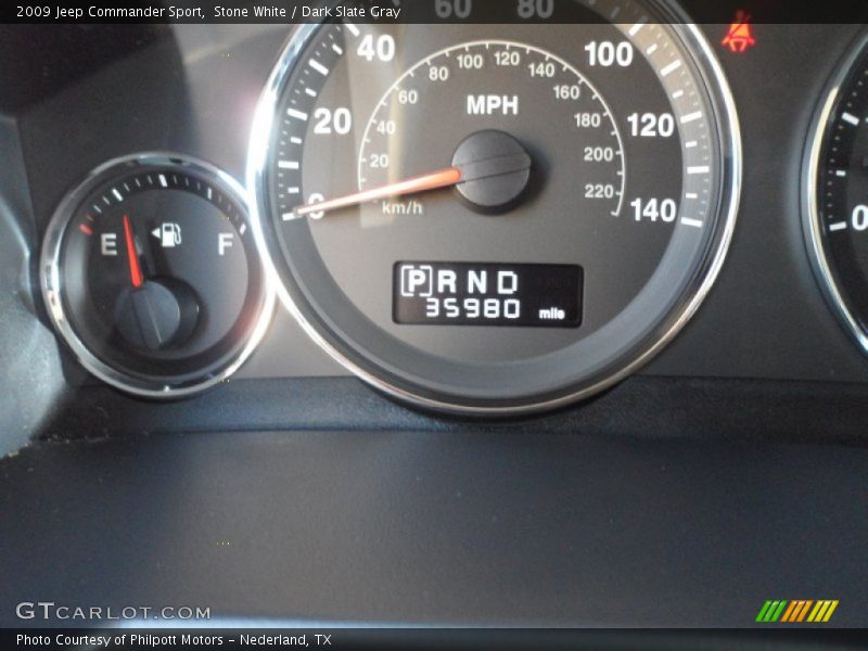 Stone White / Dark Slate Gray 2009 Jeep Commander Sport