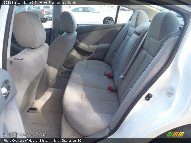 Winter Frost White / Blonde 2012 Nissan Altima 2.5