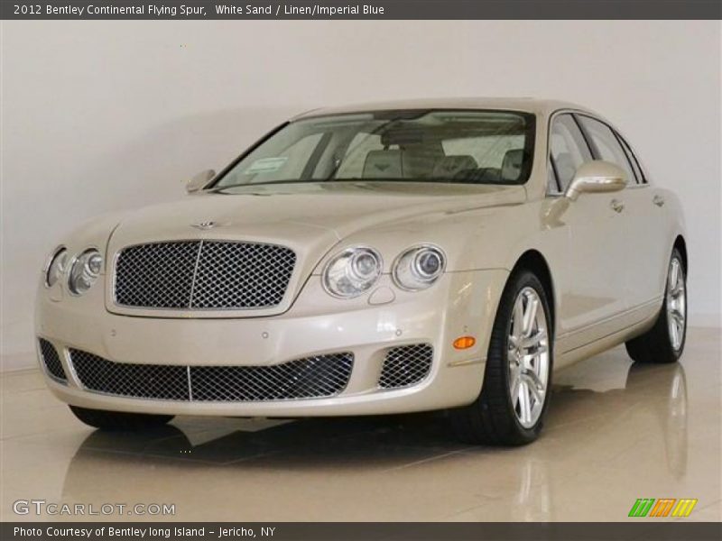 Front 3/4 View of 2012 Continental Flying Spur 