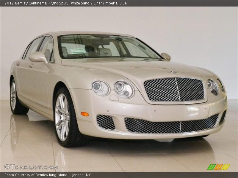 Front 3/4 View of 2012 Continental Flying Spur 