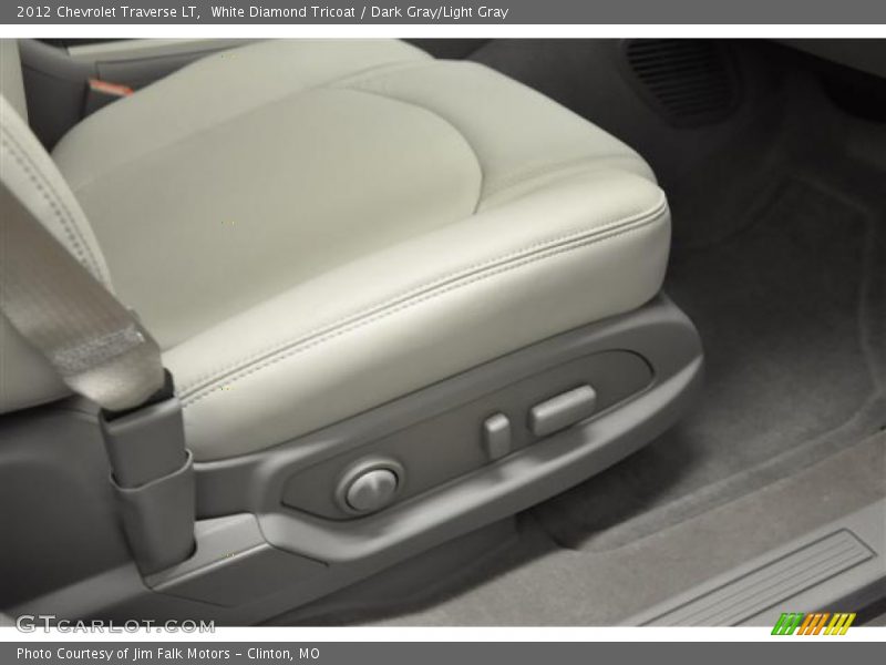 White Diamond Tricoat / Dark Gray/Light Gray 2012 Chevrolet Traverse LT