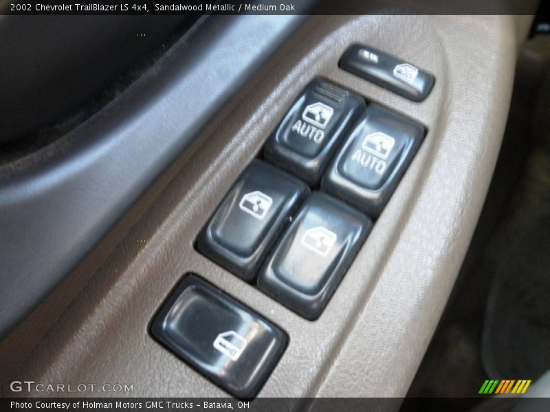 Sandalwood Metallic / Medium Oak 2002 Chevrolet TrailBlazer LS 4x4