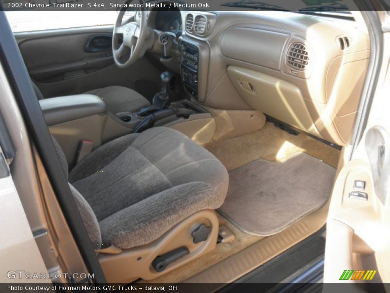 Sandalwood Metallic / Medium Oak 2002 Chevrolet TrailBlazer LS 4x4