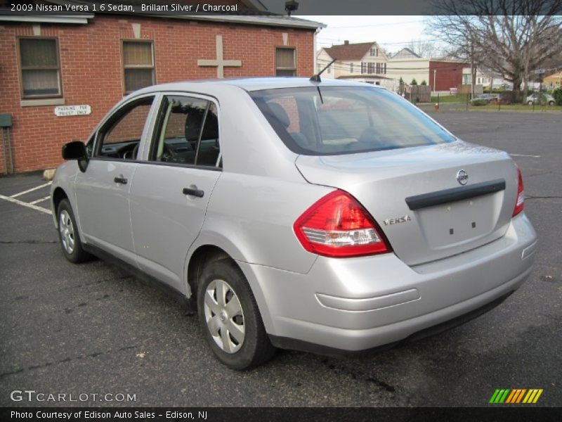 Brillant Silver / Charcoal 2009 Nissan Versa 1.6 Sedan