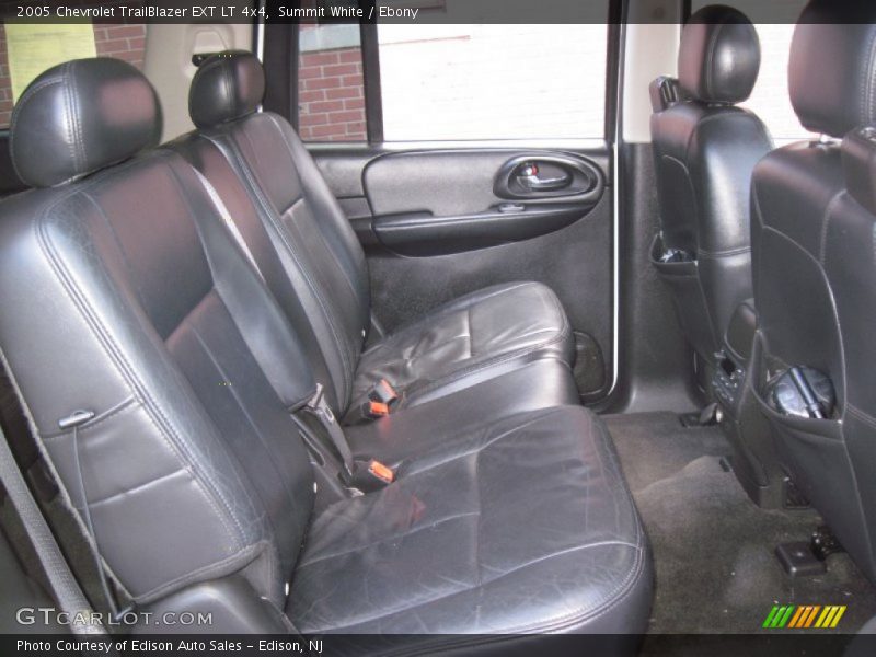 Summit White / Ebony 2005 Chevrolet TrailBlazer EXT LT 4x4