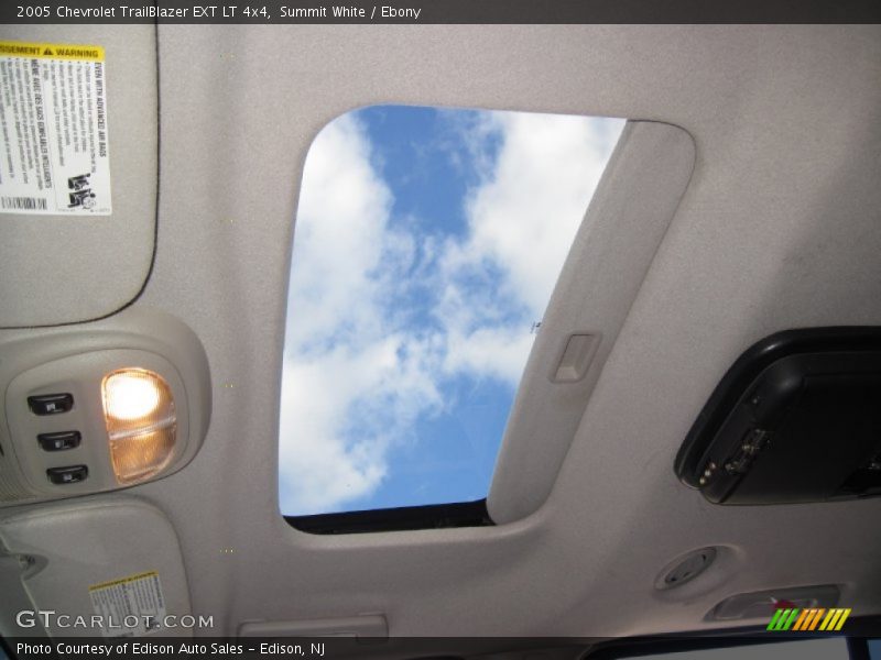 Summit White / Ebony 2005 Chevrolet TrailBlazer EXT LT 4x4
