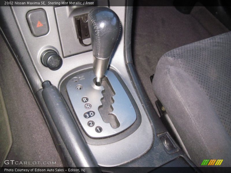 Sterling Mist Metallic / Frost 2002 Nissan Maxima SE