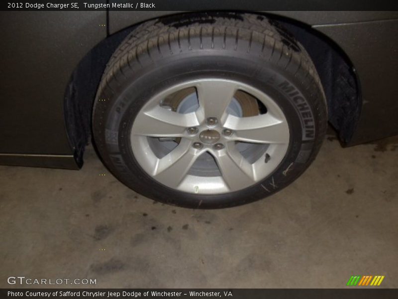 Tungsten Metallic / Black 2012 Dodge Charger SE