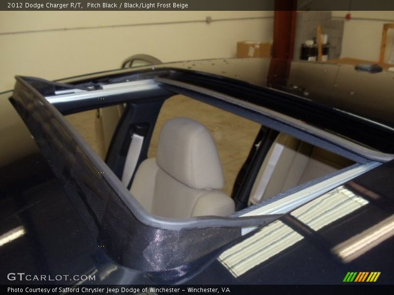 Pitch Black / Black/Light Frost Beige 2012 Dodge Charger R/T