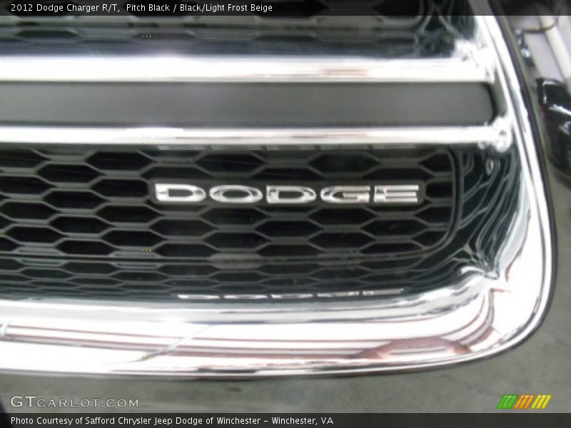 Pitch Black / Black/Light Frost Beige 2012 Dodge Charger R/T