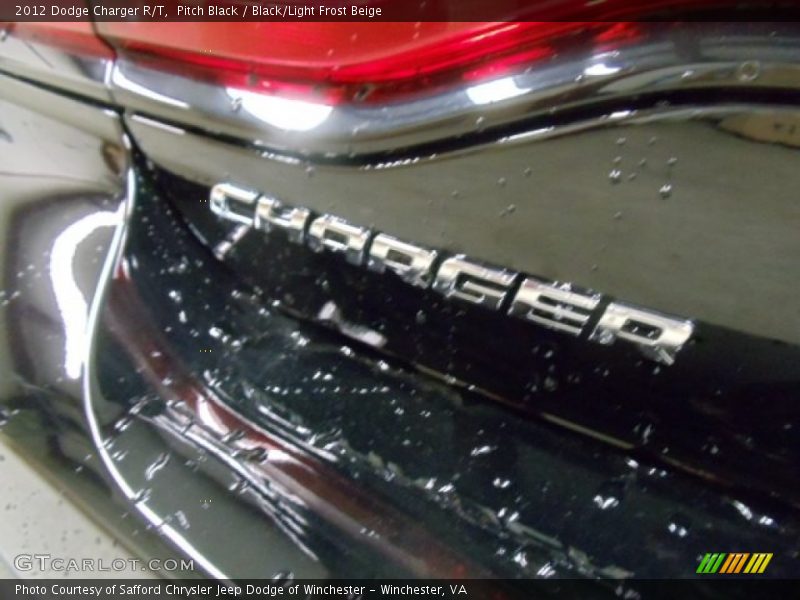 Pitch Black / Black/Light Frost Beige 2012 Dodge Charger R/T