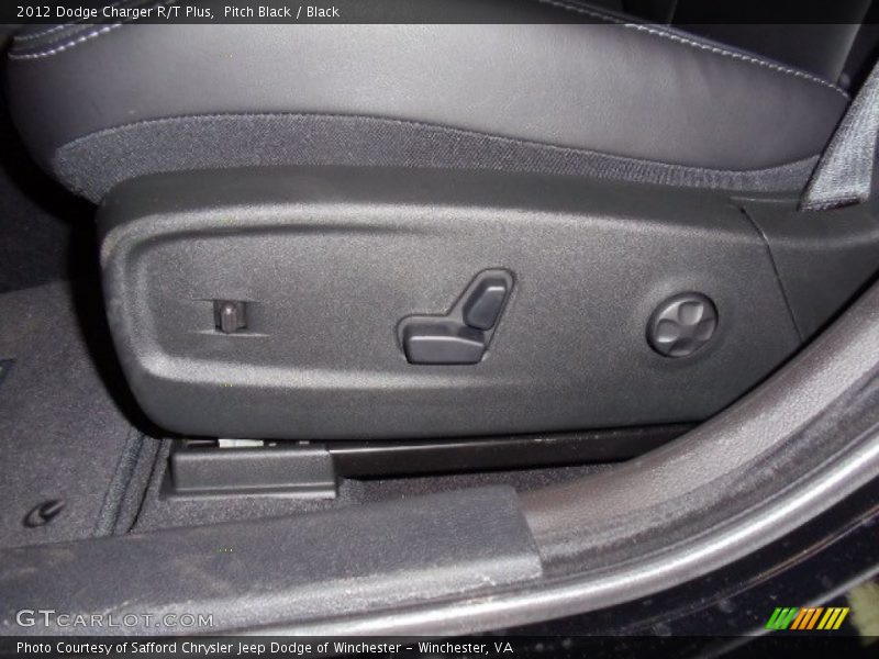 Pitch Black / Black 2012 Dodge Charger R/T Plus