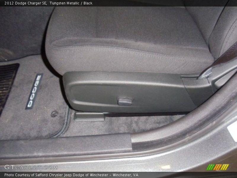 Tungsten Metallic / Black 2012 Dodge Charger SE