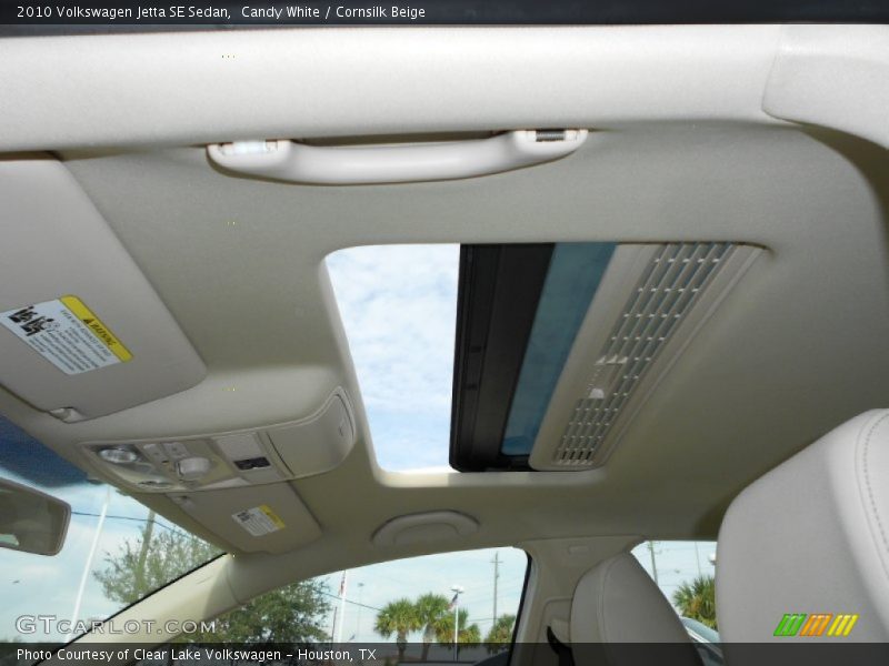 Candy White / Cornsilk Beige 2010 Volkswagen Jetta SE Sedan