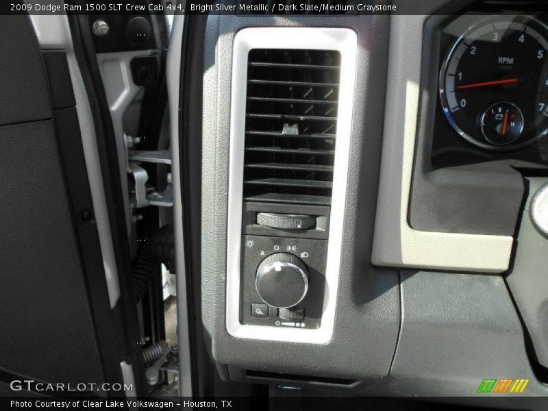 Bright Silver Metallic / Dark Slate/Medium Graystone 2009 Dodge Ram 1500 SLT Crew Cab 4x4
