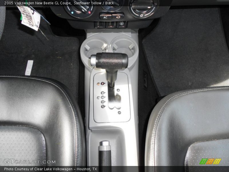 Sunflower Yellow / Black 2005 Volkswagen New Beetle GL Coupe