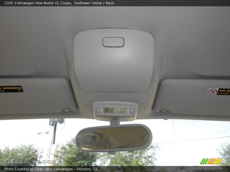 Sunflower Yellow / Black 2005 Volkswagen New Beetle GL Coupe