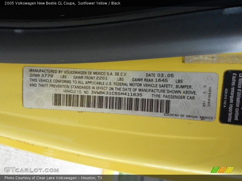 Sunflower Yellow / Black 2005 Volkswagen New Beetle GL Coupe