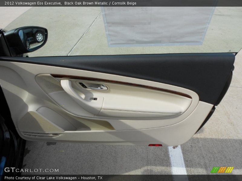 Black Oak Brown Metallic / Cornsilk Beige 2012 Volkswagen Eos Executive