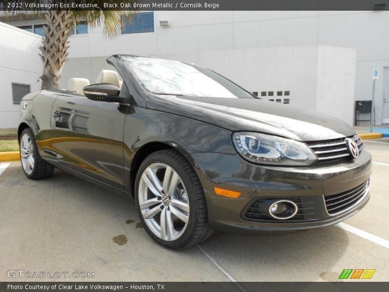 Black Oak Brown Metallic / Cornsilk Beige 2012 Volkswagen Eos Executive