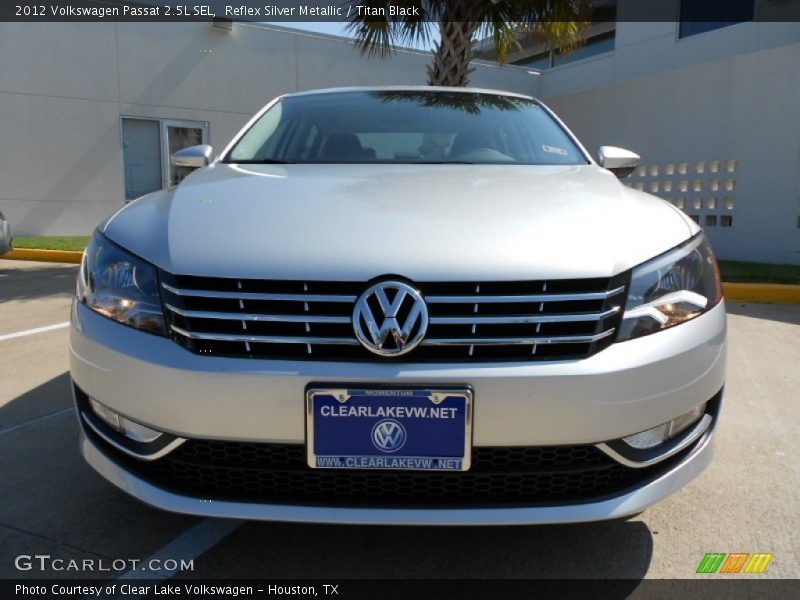 Reflex Silver Metallic / Titan Black 2012 Volkswagen Passat 2.5L SEL