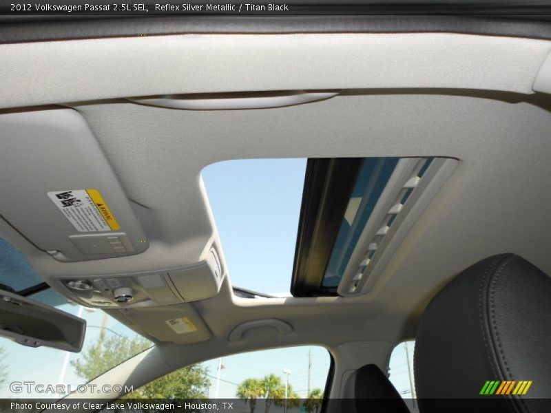 Reflex Silver Metallic / Titan Black 2012 Volkswagen Passat 2.5L SEL