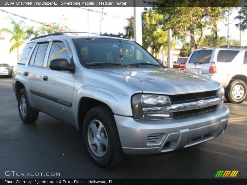 Silverstone Metallic / Medium Pewter 2004 Chevrolet TrailBlazer LS
