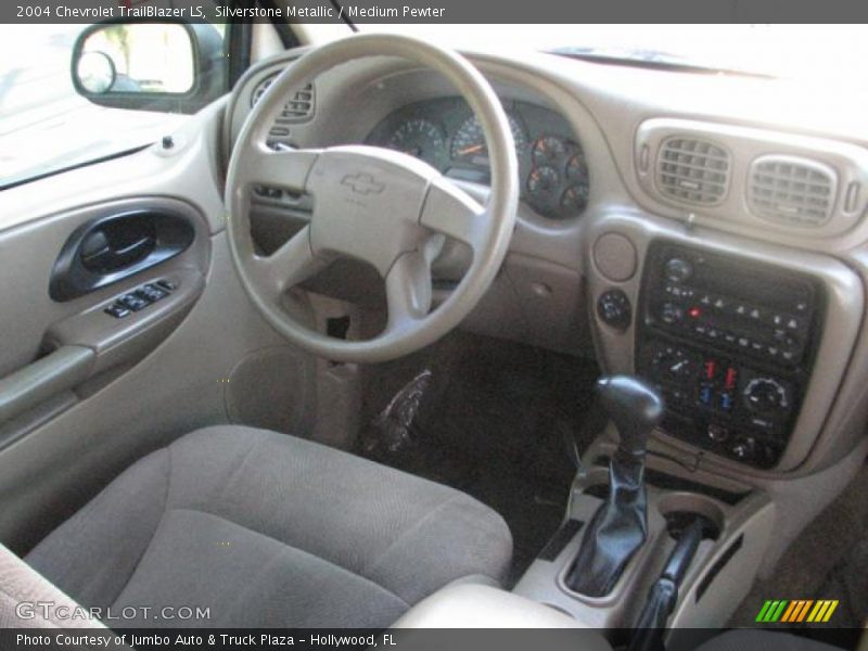 Silverstone Metallic / Medium Pewter 2004 Chevrolet TrailBlazer LS