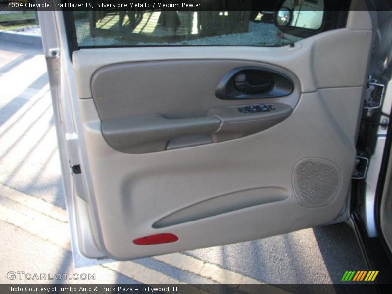 Silverstone Metallic / Medium Pewter 2004 Chevrolet TrailBlazer LS
