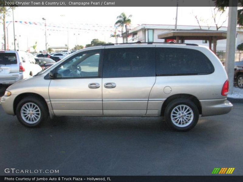 Champagne Pearl / Camel 2000 Chrysler Town & Country LXi