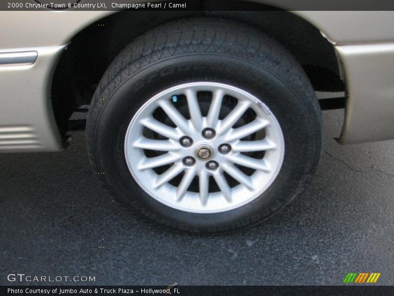  2000 Town & Country LXi Wheel