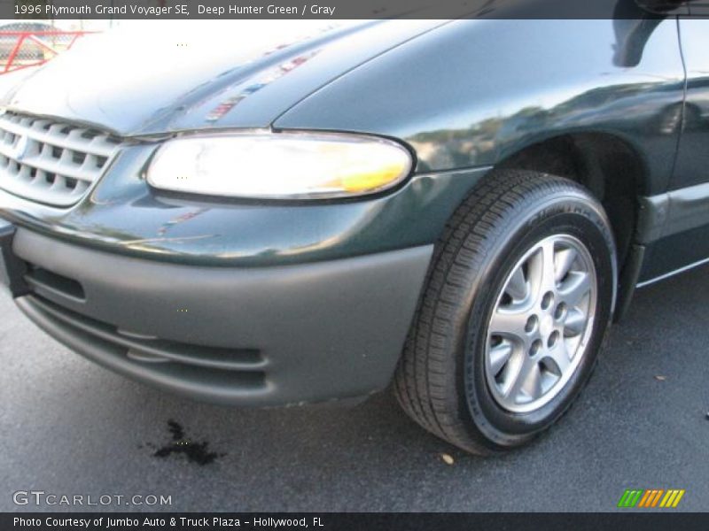Deep Hunter Green / Gray 1996 Plymouth Grand Voyager SE