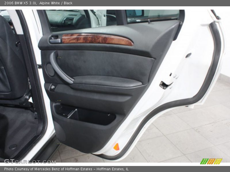 Alpine White / Black 2006 BMW X5 3.0i