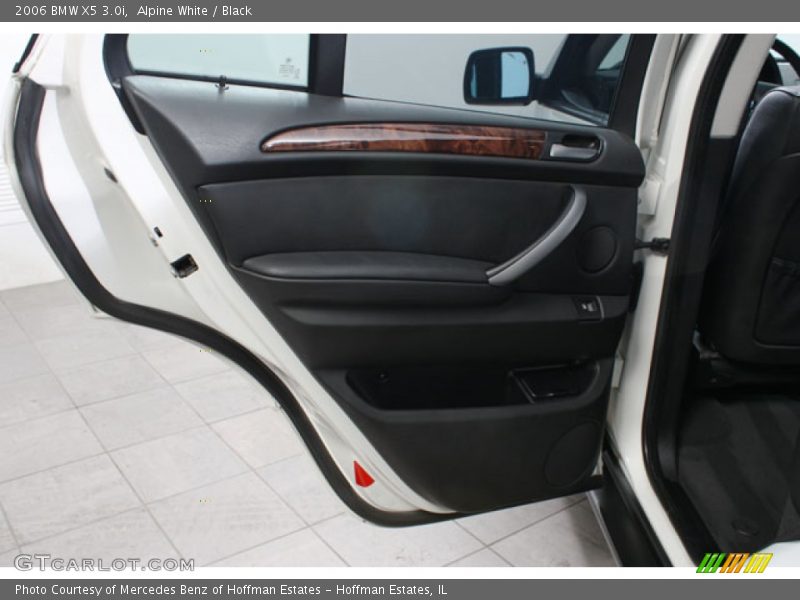 Alpine White / Black 2006 BMW X5 3.0i