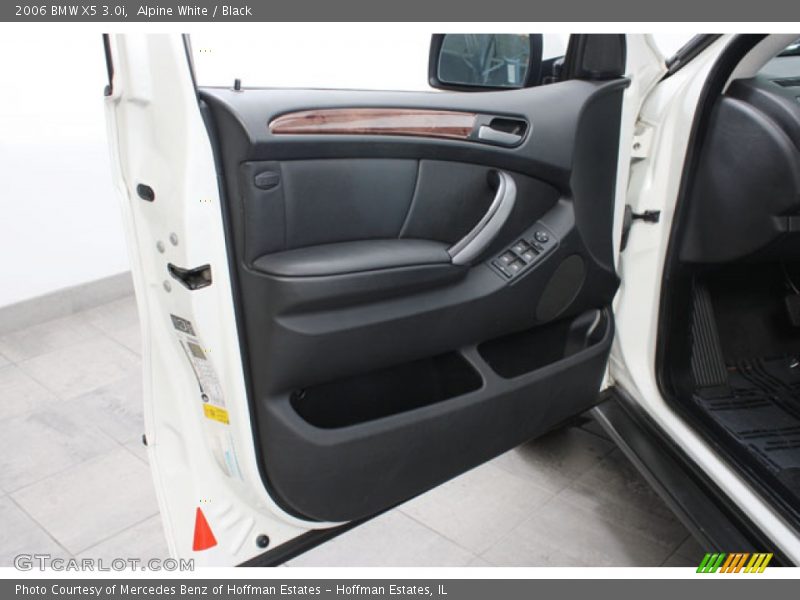 Alpine White / Black 2006 BMW X5 3.0i