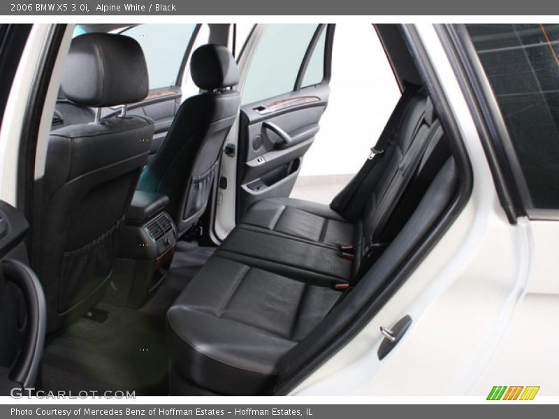 Alpine White / Black 2006 BMW X5 3.0i