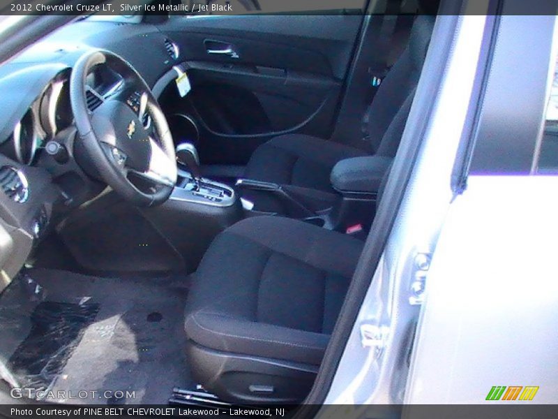 Silver Ice Metallic / Jet Black 2012 Chevrolet Cruze LT