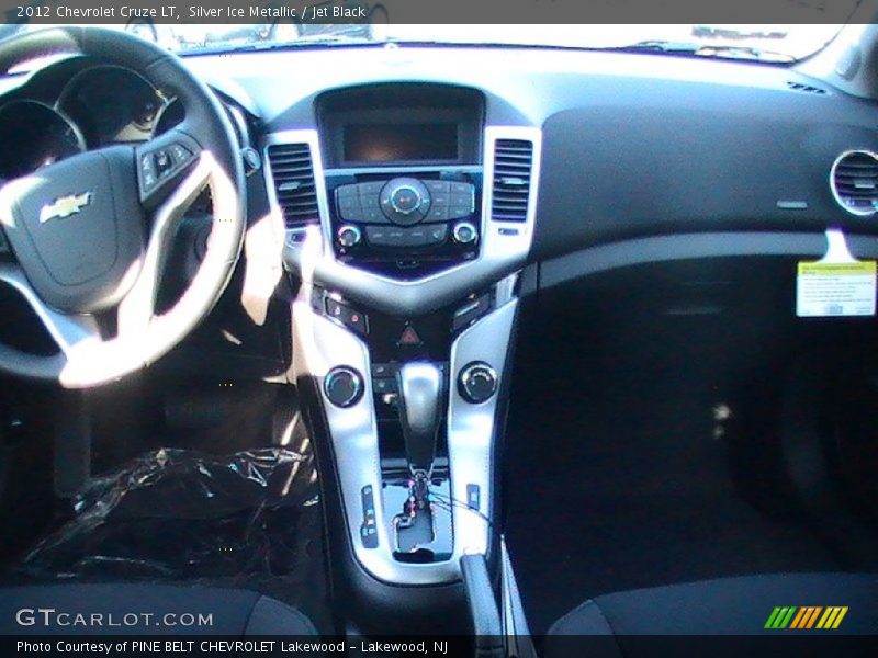 Silver Ice Metallic / Jet Black 2012 Chevrolet Cruze LT
