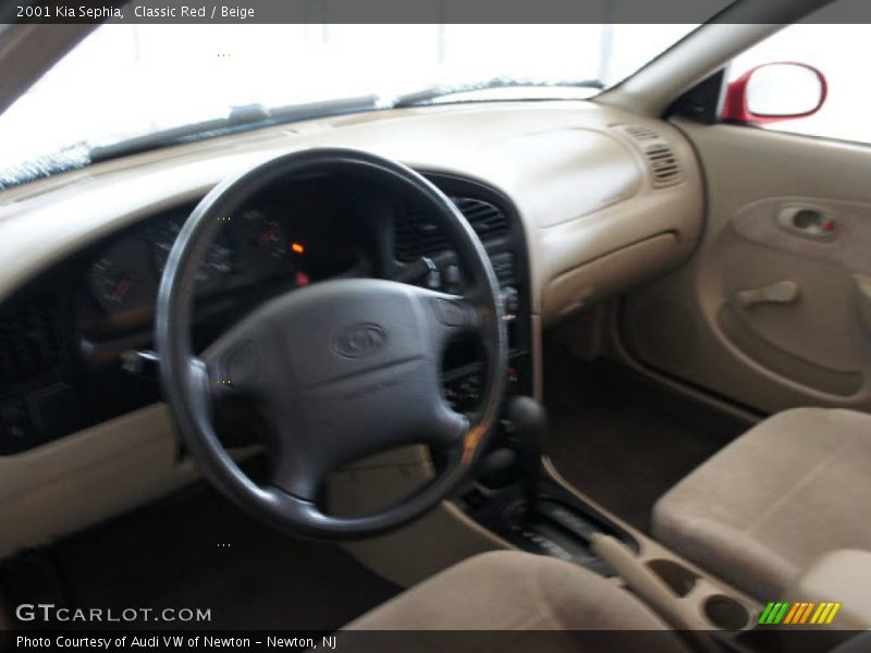 Classic Red / Beige 2001 Kia Sephia