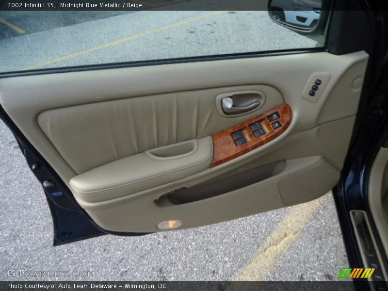 Midnight Blue Metallic / Beige 2002 Infiniti I 35