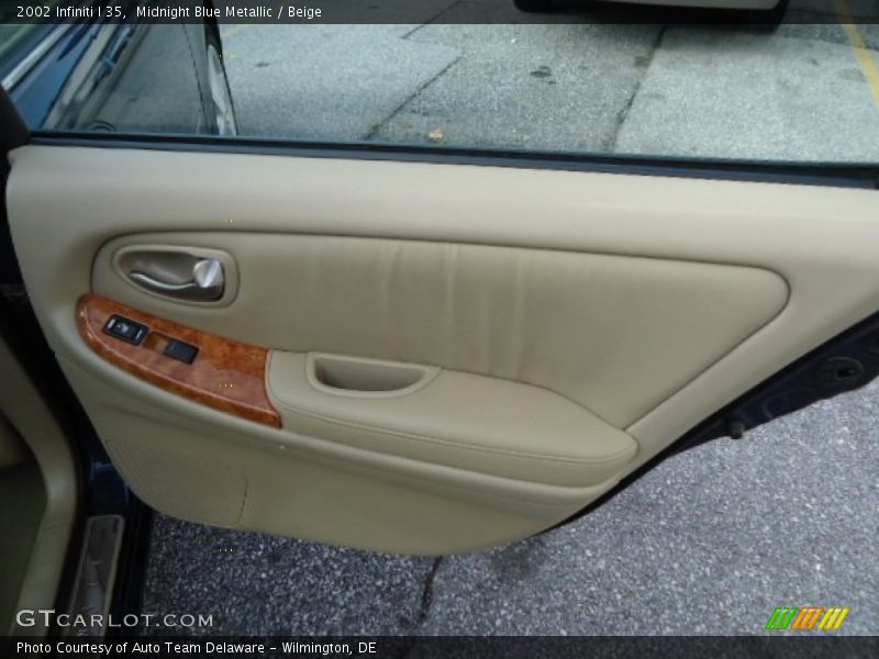 Midnight Blue Metallic / Beige 2002 Infiniti I 35