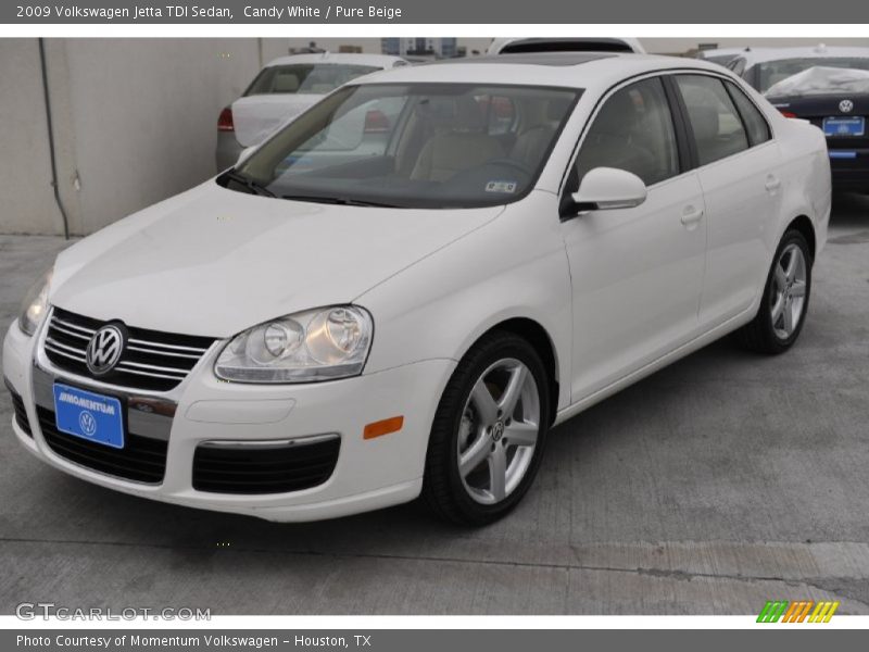 Candy White / Pure Beige 2009 Volkswagen Jetta TDI Sedan